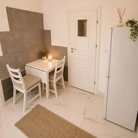 Boutique 1-bedroom With Designer Accent 公寓 布加勒斯特